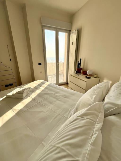Appartamento Casa Solymar Vallecrosia Esterno foto